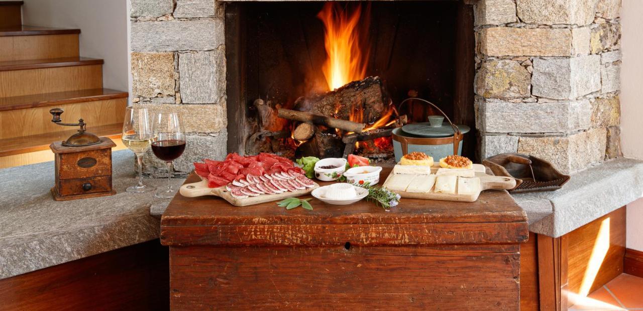 Il Como' Della Civetta - Taverna “La Fenice” Stazzona Zewnętrze zdjęcie